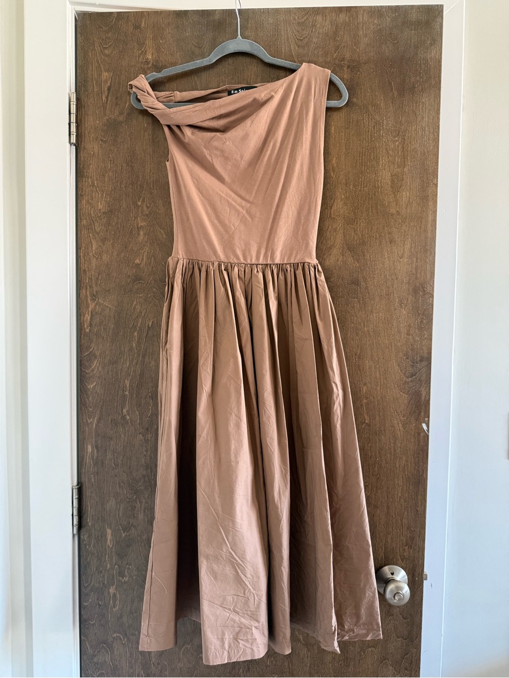 En Saison One-Shoulder Midi Dress in Tan